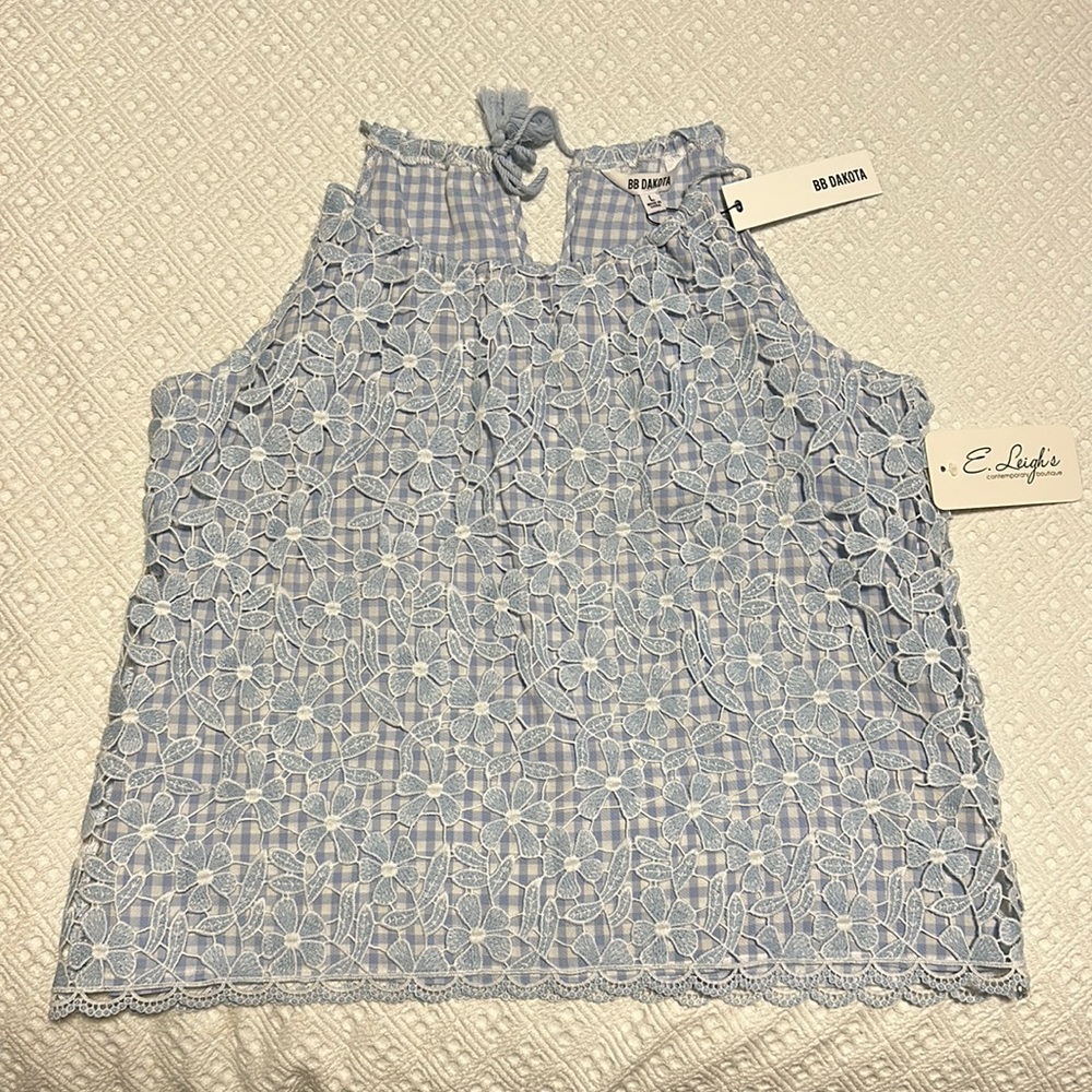 BB Dakota sleeveless Blue top